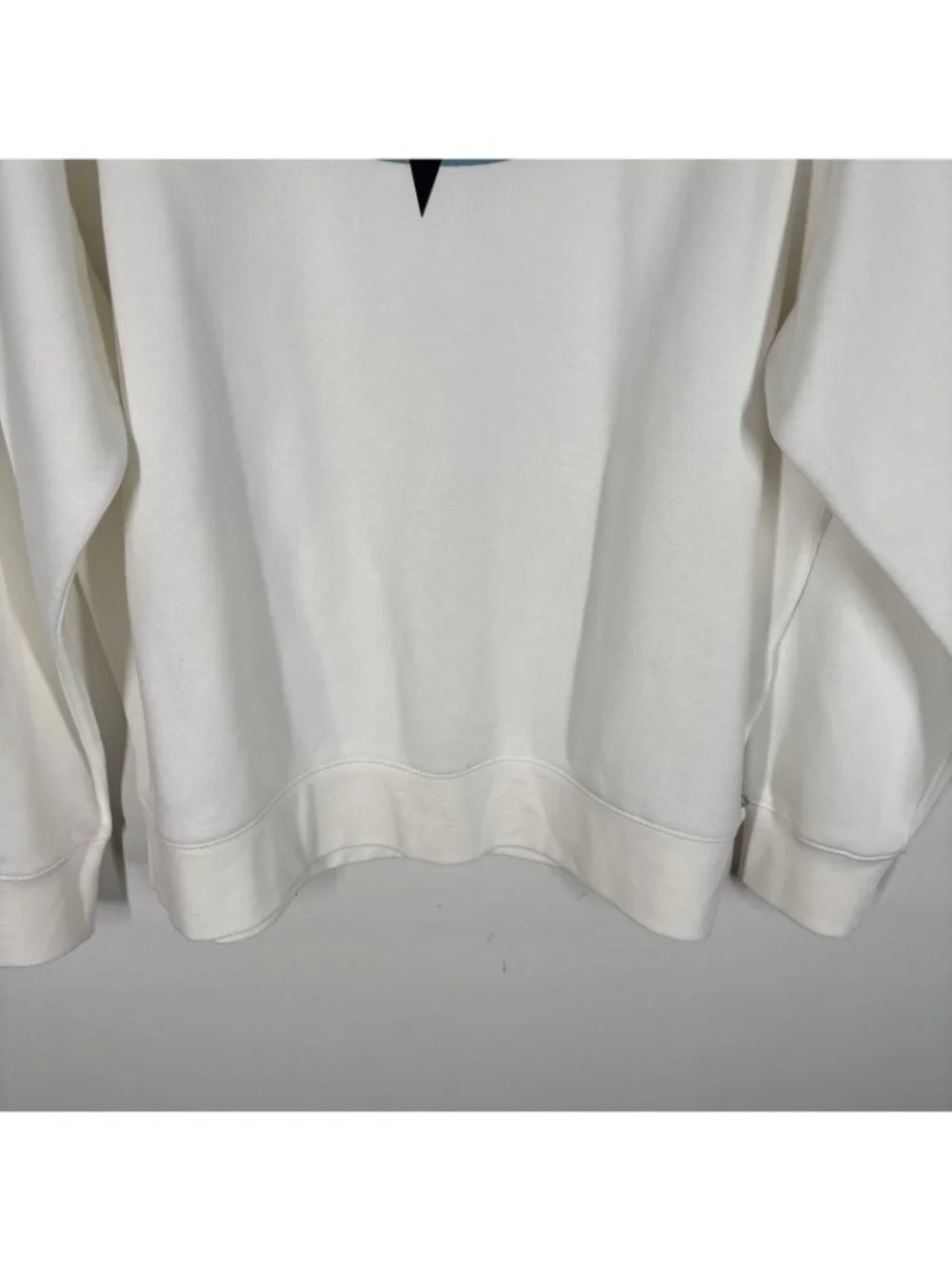 Levi’s Men L White Fleece Silver Tab Logo Relaxed Graphic Crewneck Sweatshirt